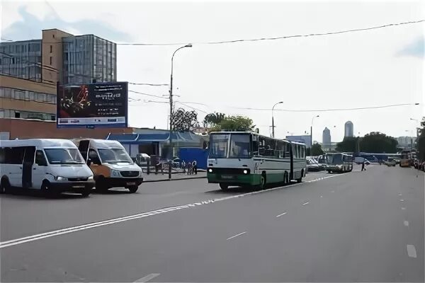 Автобус 400т тушино. Автостанция Тушинская. Автобус 400 Речной вокзал. Остановка 400т на Тушинской. Автобус 400 Тушино.