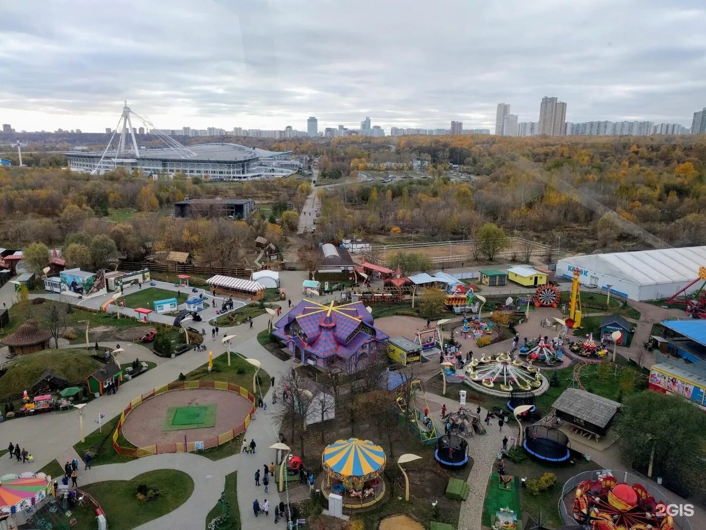 Парк сказка в Крылатском аттракционы. Крылатская улица 18 парк сказка. Крылатское аттракционы сказка. Парк аттракционов в Москве сказка Крылатское. Москва ул крылатская 18 парк