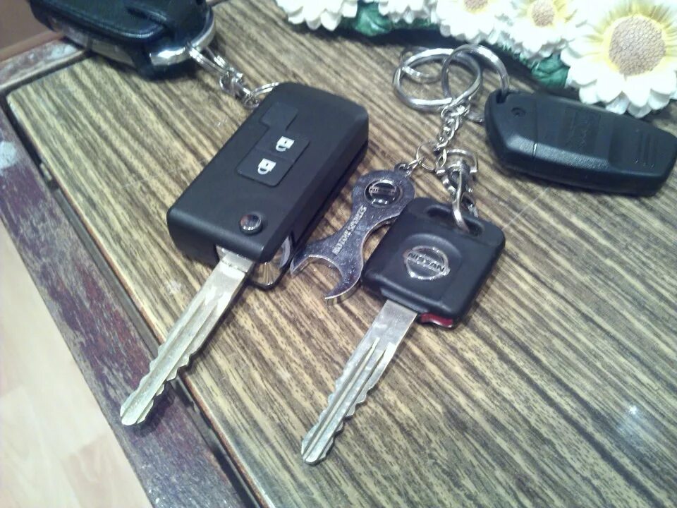 Выкидной ключ Nissan Almera Classic. Ключ Альмера Классик b10. Nissan Almera Classic ключ. Ключ зажигания Ниссан Альмера.