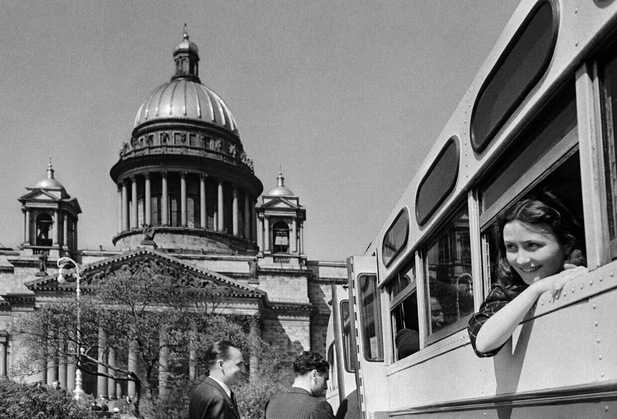 Первый экскурсионный. Санкт-Петербург 1952. СССР Ленинград экскурсия. Туристу о Ленинграде.