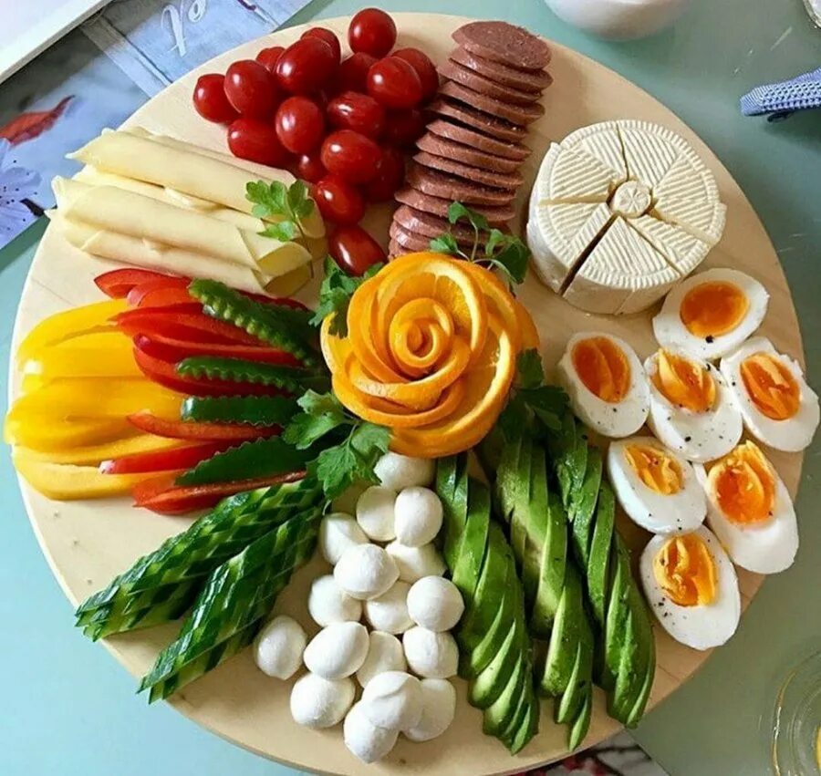 Оформить стол своими руками. Украшение праздничного стола. украшение праздничногоастол. украшениепразничногостола. нарезка на праздничный стол.