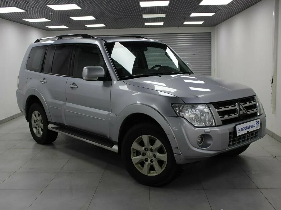 Mitsubishi pajero 2012 год