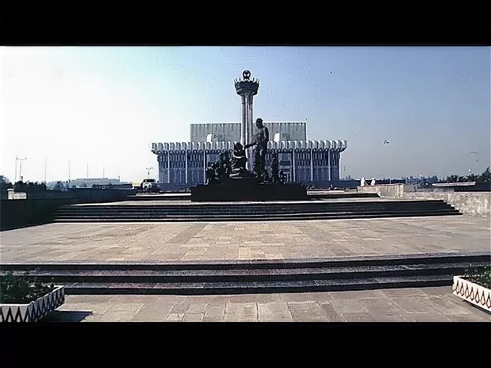 Сан-Сиро" - образец брутализма (антибуржуазный стиль архитектуры). В Европе нет 