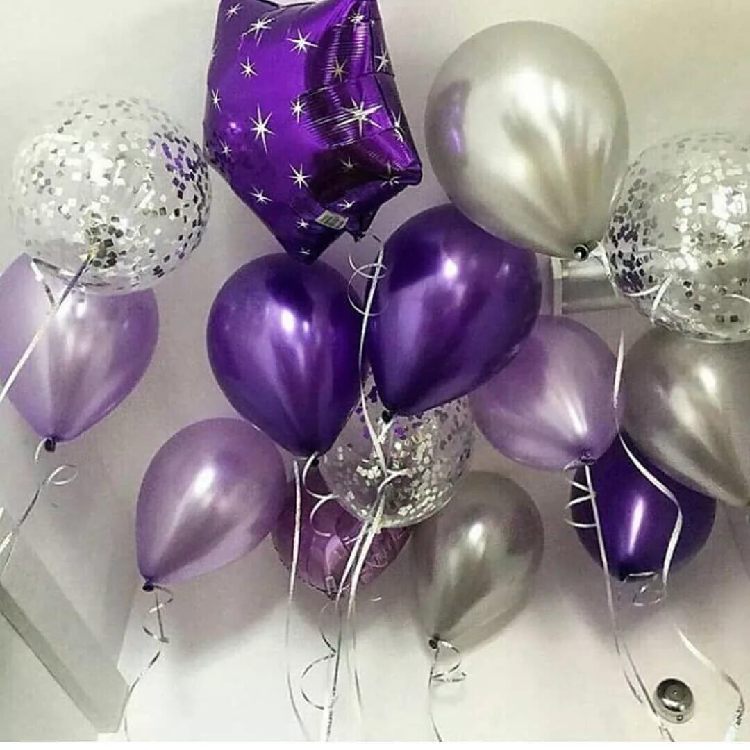 Фиолетовый цвет шаров. Фиолетовые шары. Фиолетовый шарик. Фиолетовые шары композиции. Сиреневые шарики.
