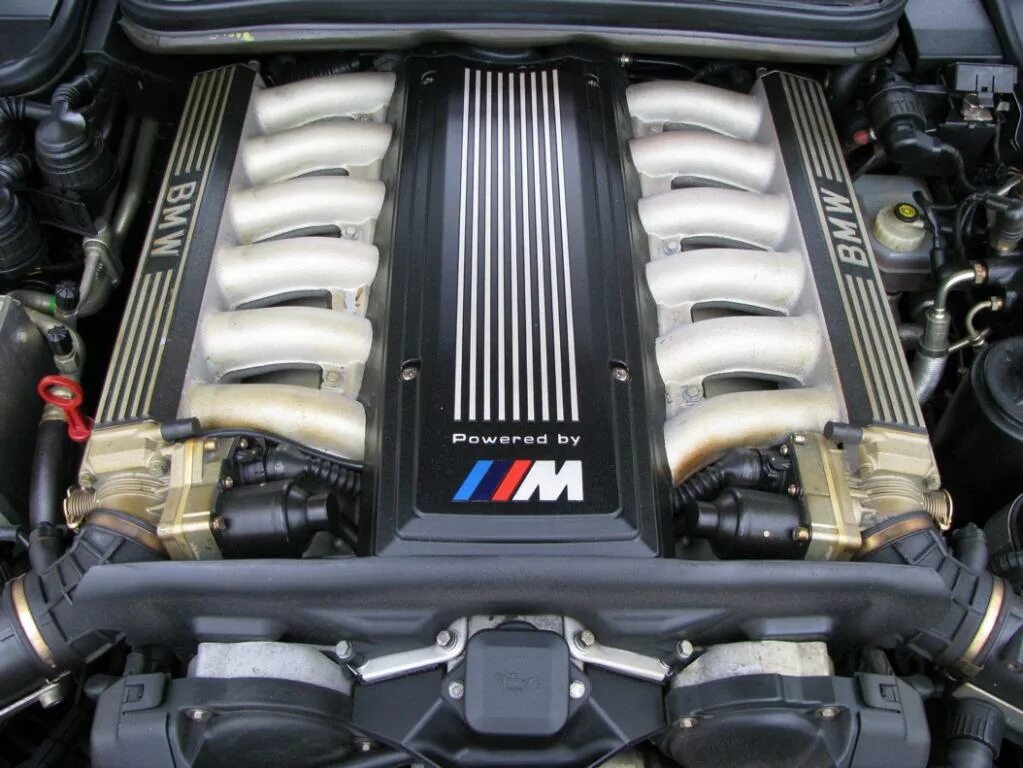 BMW отмечает 25-летний юбилей моторов V12 - Major Auto - Новости