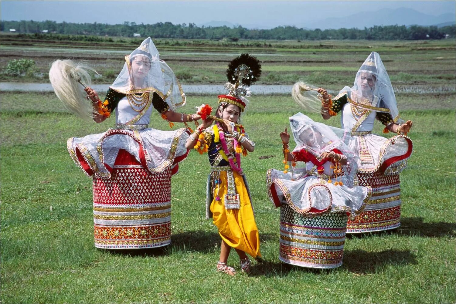 Мейтхеи (Манипури). Manipur Индия. Манипури танец. Пони Манипури.
