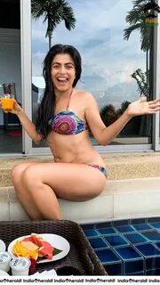 Slideshow shenaz treasury nude.