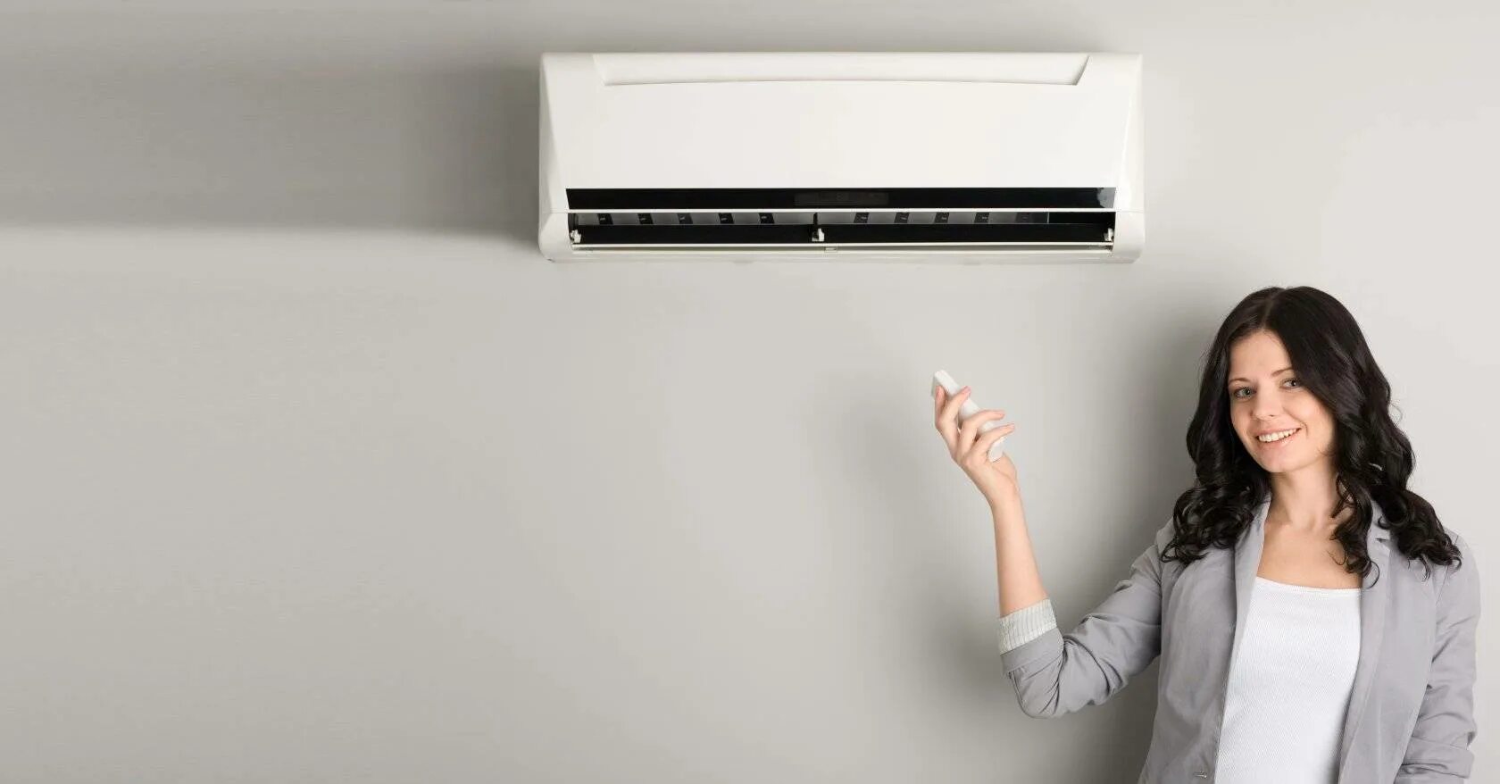 Стоит ли покупать сплит систему. Ductless Mini-Split Systems. Кондиционер. Кондиционеры баннер. Открытый кондиционер.