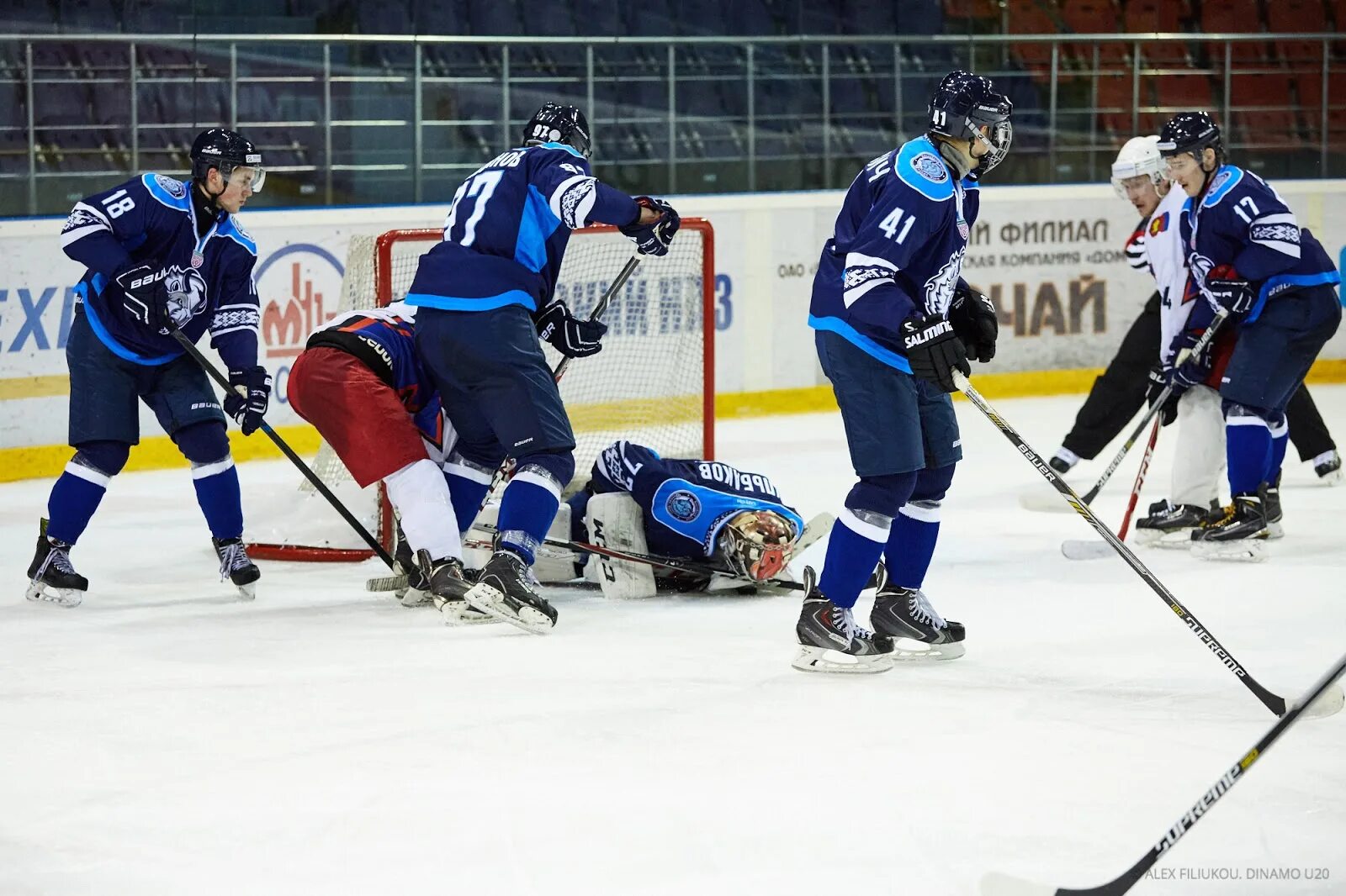 Хк брест. Хк динамо бобруйск. Хк брест. Обложка хк брест. Хоккей клуб брест.