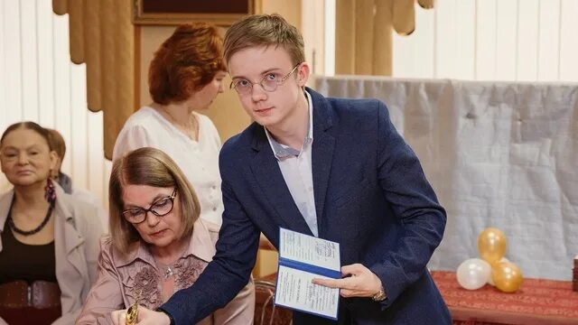 Южное бутово школа искусств. 16 школа иску крайнева. Художественная школа искусств имени крайнев. Детская школа искусств имени крайнева. Школа крайнева.