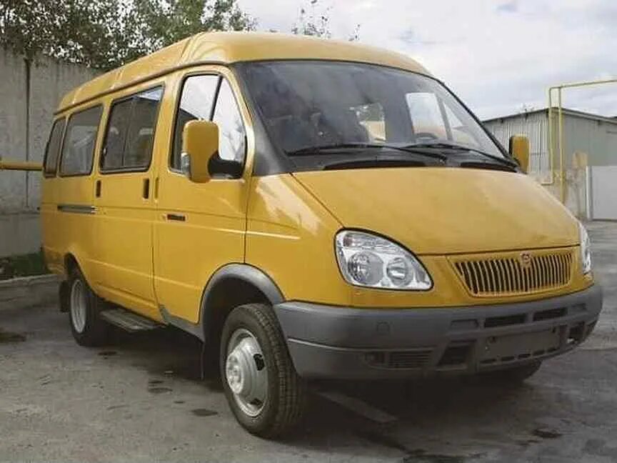 Водитель пассажирский газель. ГАЗ Газель 3221 2004. ГАЗ 3221 желтая 2006. Микроавтобус ГАЗ 3221 - Газель. ГАЗ 3221 салон жёлтый.