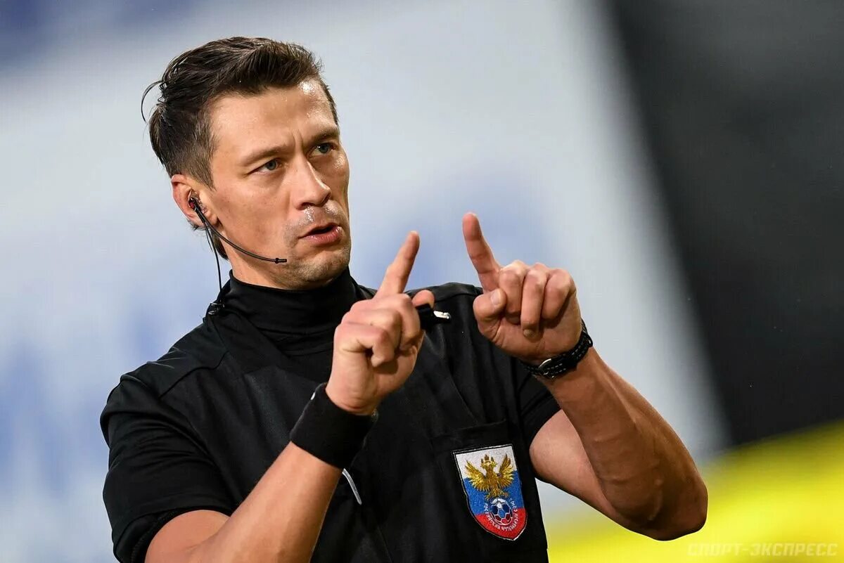 Шедуле арбитр. Василий казарцев судья. василий казарцев спартак сочи. футбольный арбитр василий казарцев. василий казарцев рпл.