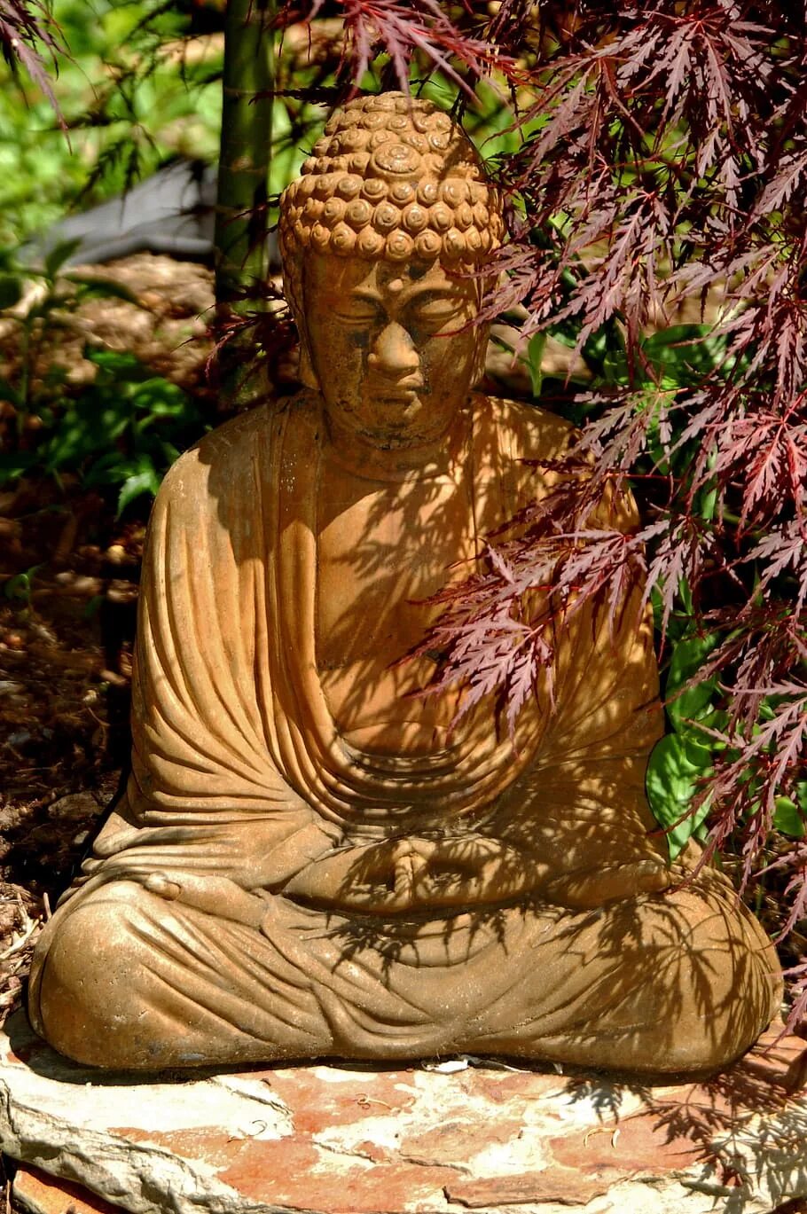 Фото будды. Будда Шакьямуни скульптура. Скульптура медитирующего Будды. Уханьский Будда. Буддизм дзэн буддизм.
