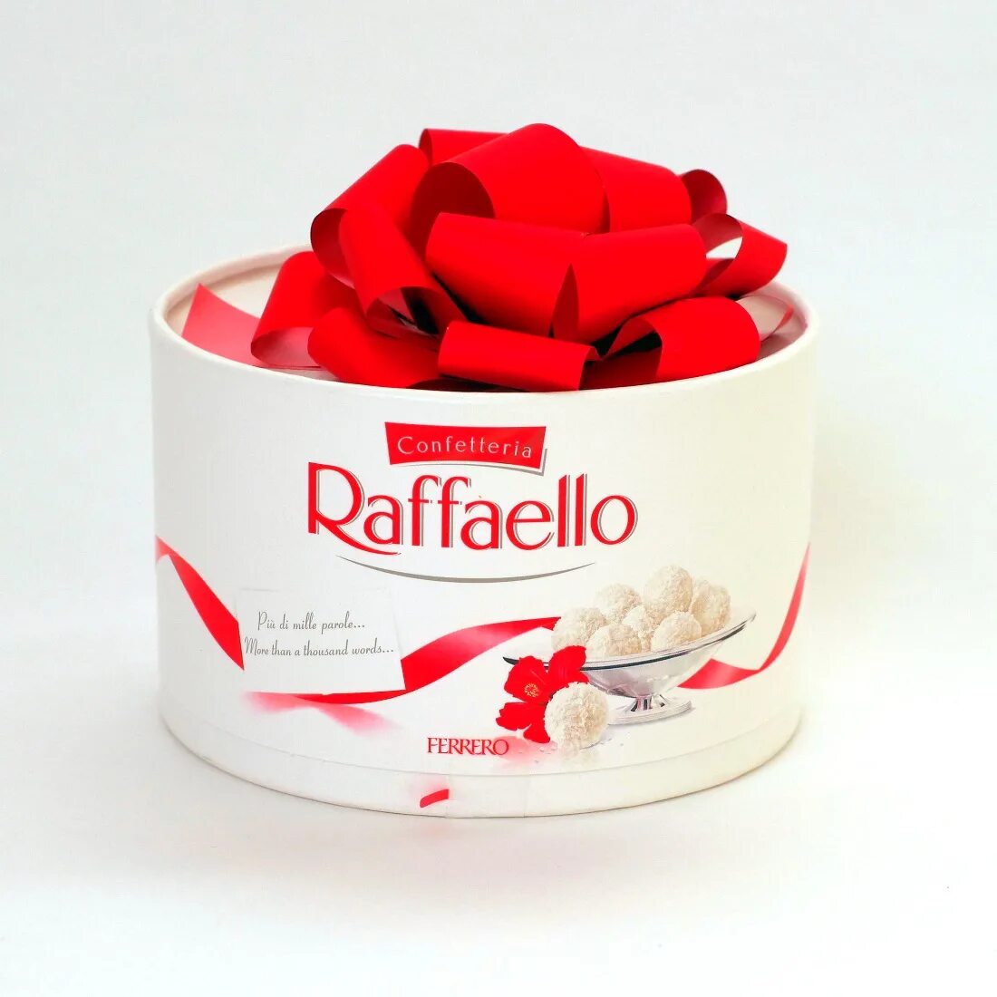 Дикси рафаэлло. Конфеты Raffaello коробка 150гр. Конфеты Raffaello 200 гр. Конфеты Раффаэлло т9 90г. Конфеты Raffaello тортик 100гр.