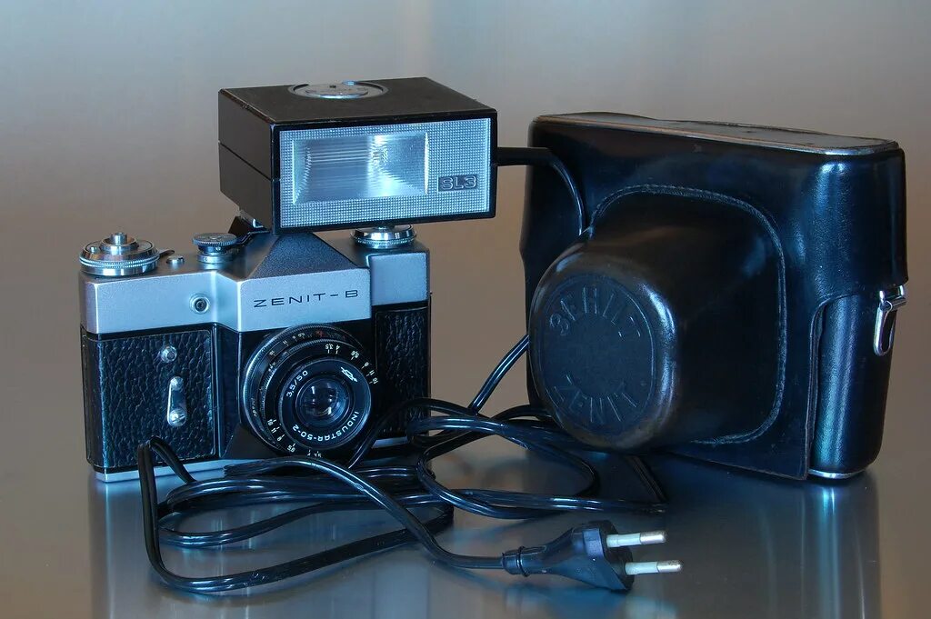 Camera b