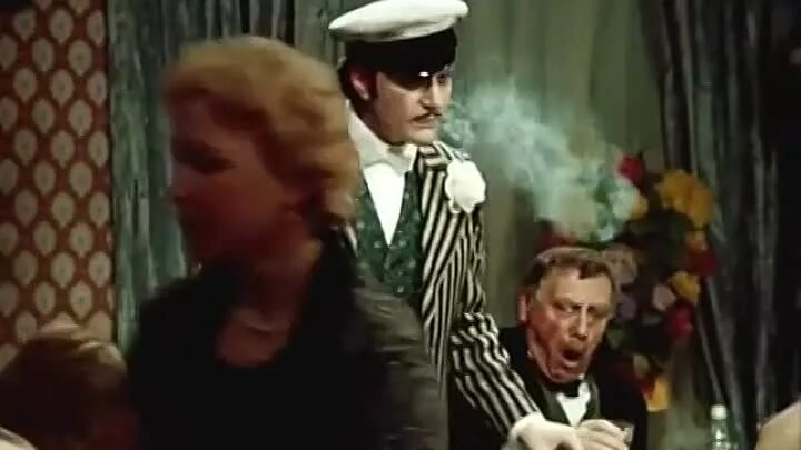 Андрей миронов остап бендер. Андрей миронов остап бендер 12 стульев. Белеет парус 12 стульев. Белеет мой. 12 стульев 1976.