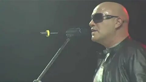 Песня бегут года и грусть исполнитель