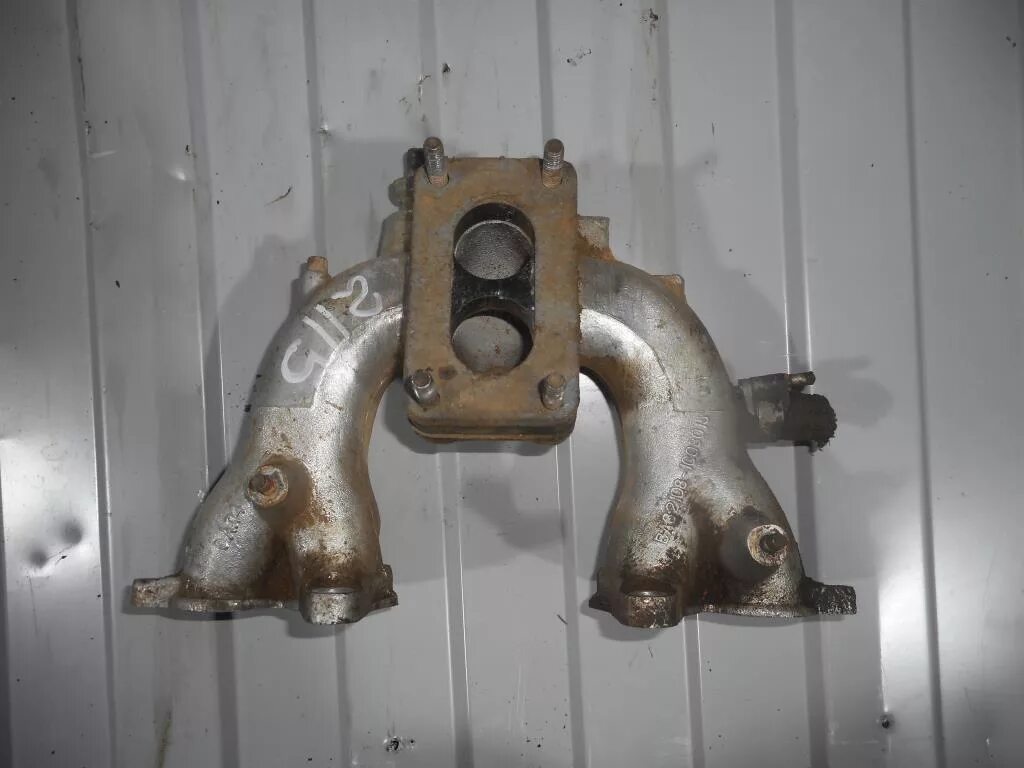 Выпускной коллектор 2105. Выпускной коллектор 2105. Впускной коллектор ваз 2106. Впускной коллектор ваз 2106. Впускной коллектор ваз 2106.