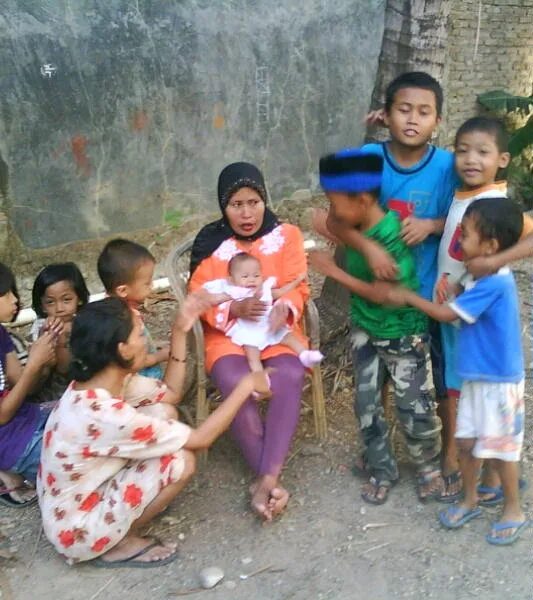 Di paksa rame rame. Rame mi09. cewek diremas remas rame rame.