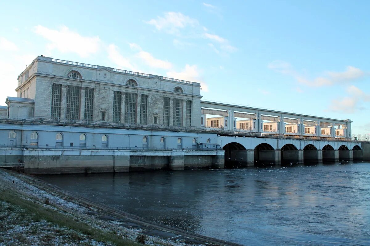 Угличская гидроэлектростанция углич. Угличская гэс углич. Углич достопримечательности гэс. Угличская гэс достопримечательности углича. Угличская гэс углич.