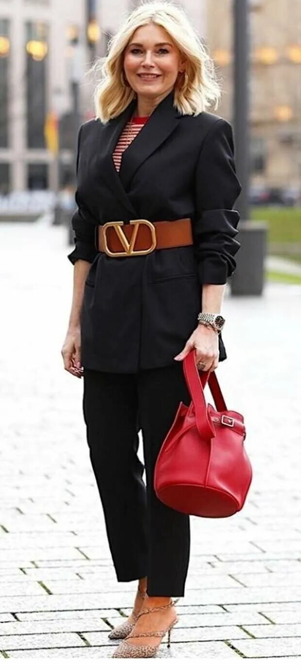 Стильная женщина. Стильная женщина. Стильный образ для женщины 50 лет. Стильные летние образы для женщин. Модная одежда для женщин 50 лет.