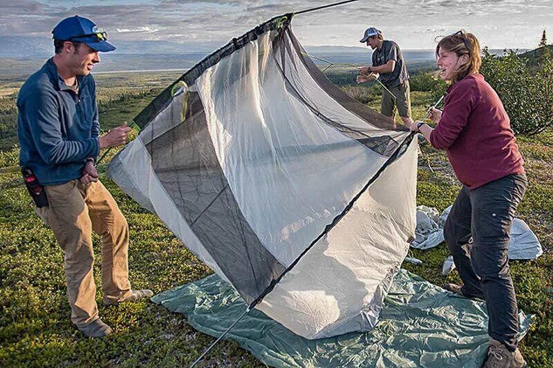 Тент для вещей туристический. Set up a Tent. Pitch a Tent. Тент туристический на 10 человек.