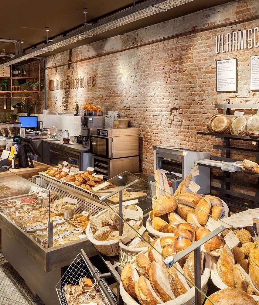 Пекарни города. Мини пека. Интерьер пекарни. Городские пекарни. Небольшая пекарня.