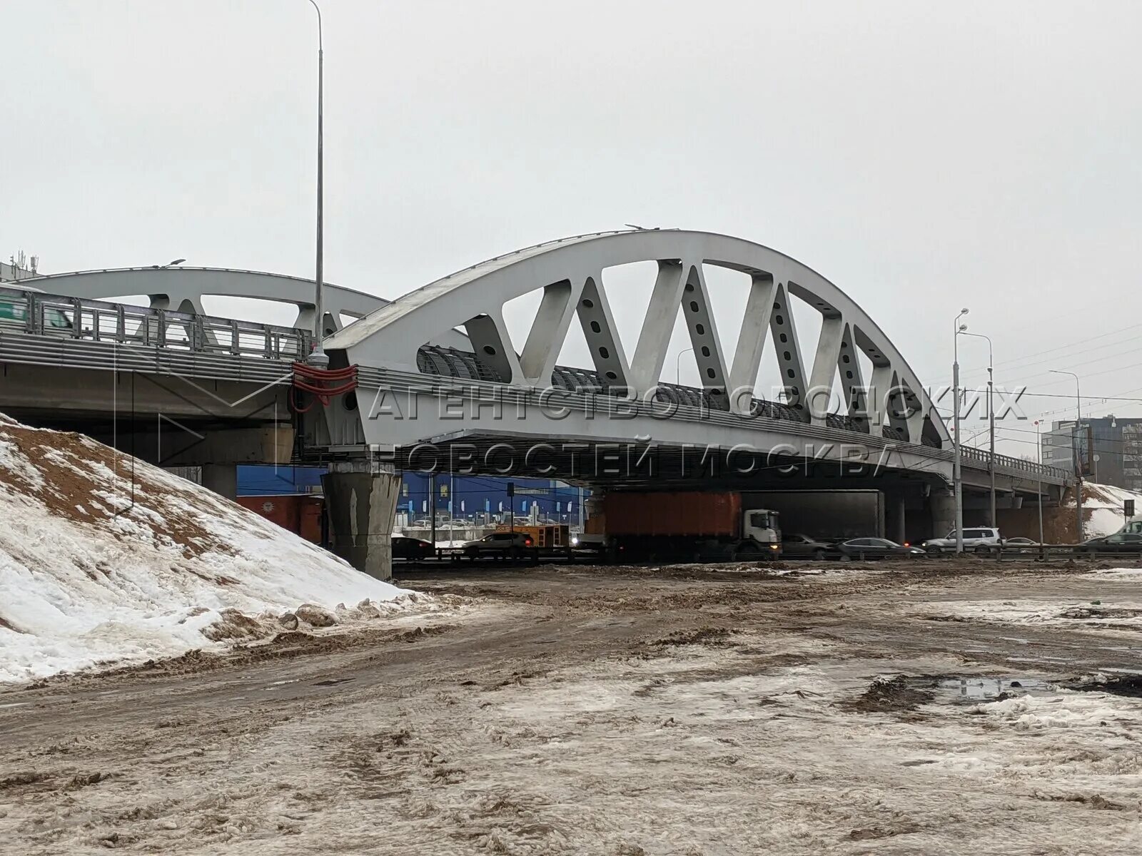 Когда откроют мост в химках на ленинградском. ЖД мост Химки. Новый мост в Химках. Мост в Химках через Ленинградское шоссе. Химки открытие моста.