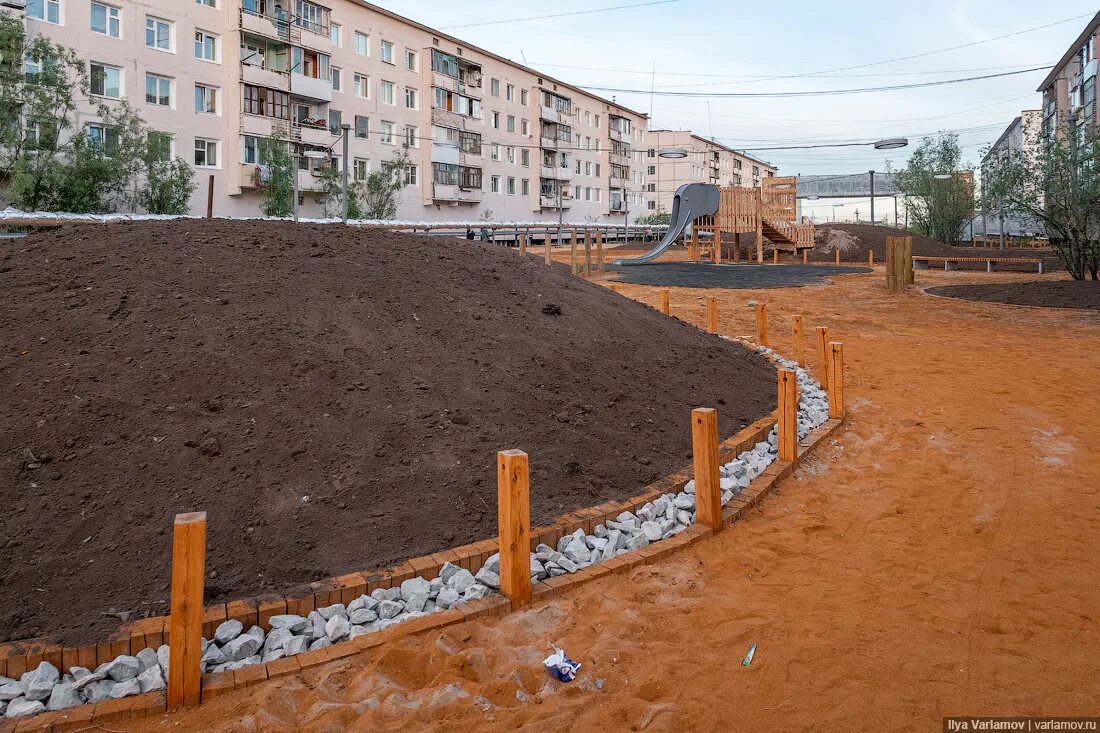 Что делать в якутске. Якутск благоустройство. Благоустройство в условиях вечной мерзлоты. Благоустройство в городе Якутск. В Якутии благоустройство объектов.