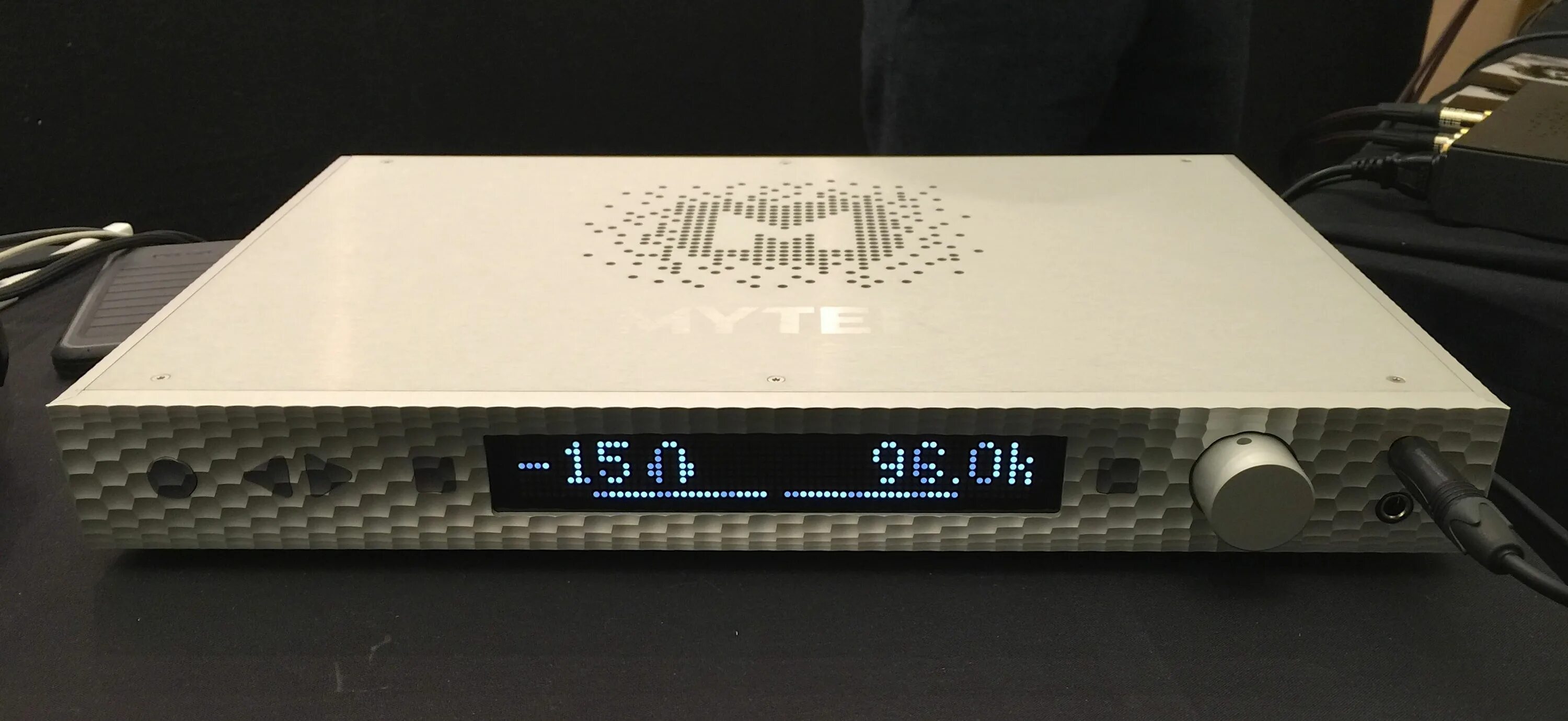 Mytek manhattan. Mytek manhattan