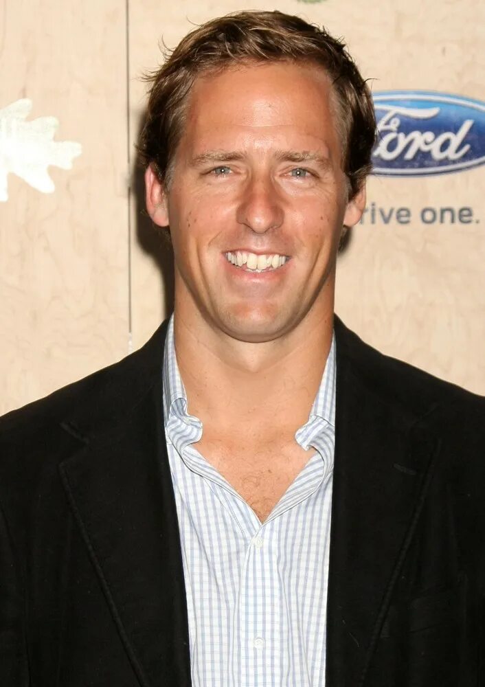 Nat Faxon. Нат Факсон зубы. Нат Факсон с женой.