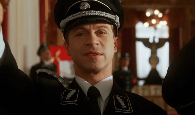 Комедия с деревянко 2024. Повел дереаянко домашний арест. Комедия с деревянко 2024. Деревянко. Повел дереаянко домашний арест.