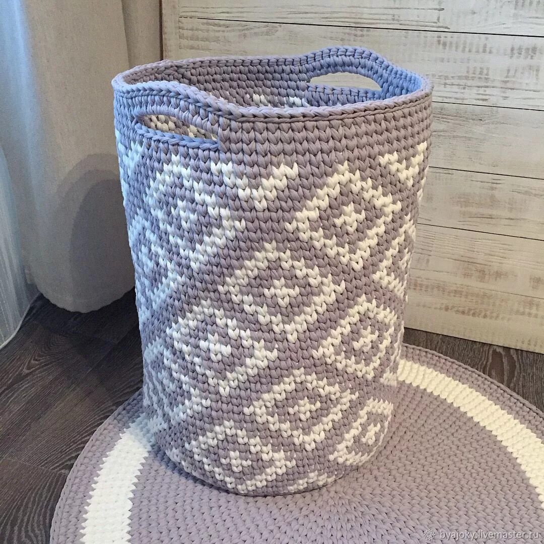 Корзина для игрушек желтая и серая. Сумочки плетёный из каната. Корзина плетеная интерьерная. Корзины зигзаг. Корзины зигзаг.