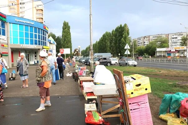 Рынок октябрьский красноярск. Рынок октябрьский красноярск. Рынок на красноярском рабочем. Липецк школьник октябрьский рынок. Рынок октябрьский красноярск.