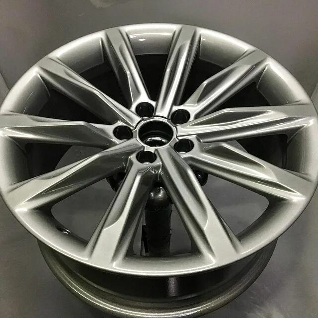 Диска москва фуруш. Rays ze40. Мск диск. Е60 резина 225 55 r17. Rr css9540.