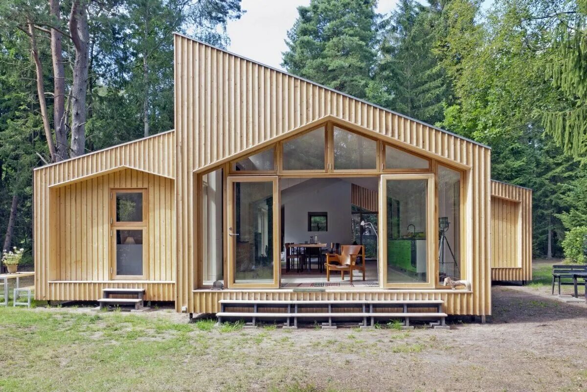 Барнхаус дубльдом. Столярная мастерская лестницы. Каркасное деревянное домостроение. Деревянная лестница на крыльцо. Дом из фанеры для кукол.