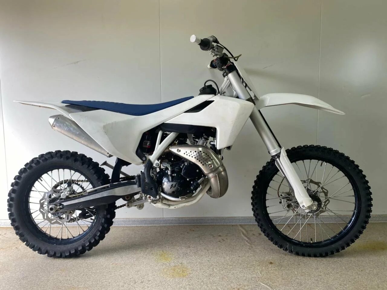 Gr500 motorola. Gr 500. Tadano gr-500ex 045ap28. Автокран tadano gr500. Педали shimano deore xt.