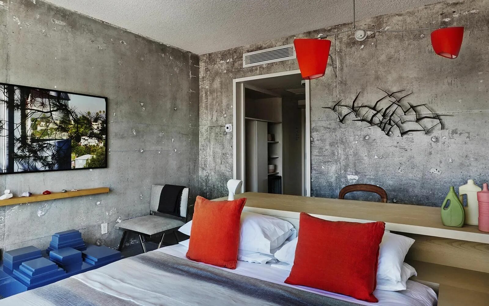 Living room with concrete walls Idee per interni, Casa scandinava, Pareti intern