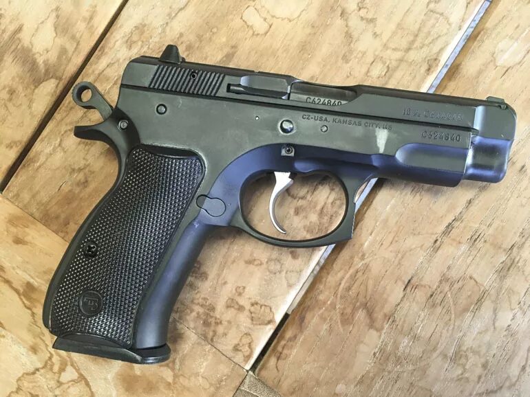 Cz 75 Compact. ЧЗ 75 компакт боевой.