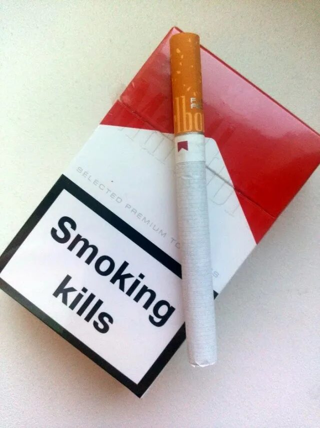 Какие сигареты курил. Сигареты Eagle. Подделка сигарет лм. Самый лёгкий сигареты для курения. Мальборо Брежнев.