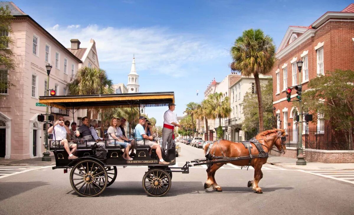 Heritage tourism. Гужевая повозка в городе. Carriage Ride. Повозка на Бали. Carriage Charleston Hotels South Carolina.