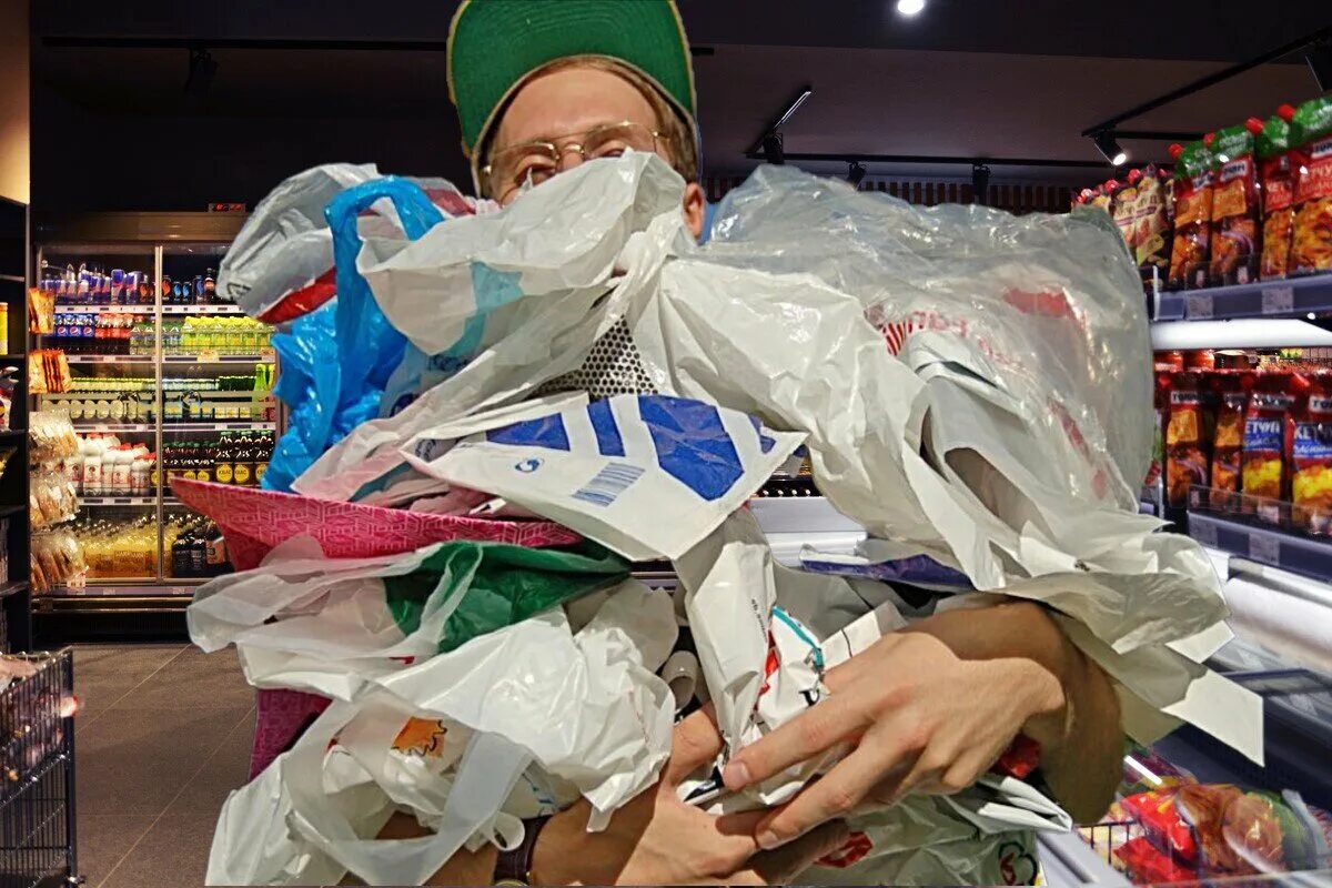 Много упаковок. Много пакетов. много пакетов с едой. много пакетов с продуктами. пакет с пакетами.