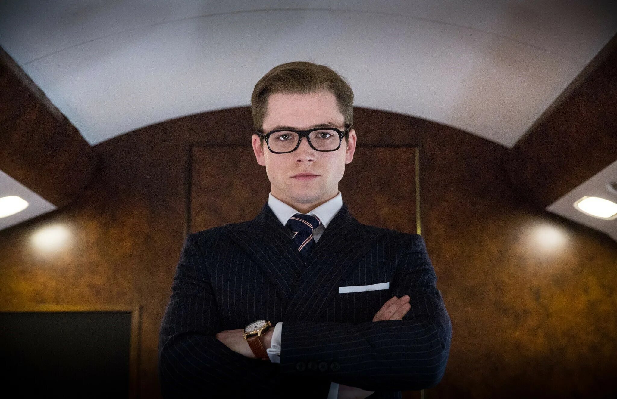 Фильм кингсмен секретная служба. Терон эджертон секретная служба. Постер фильма кингсмен. Колин ферт kingsman. Кинсман секретная служба.