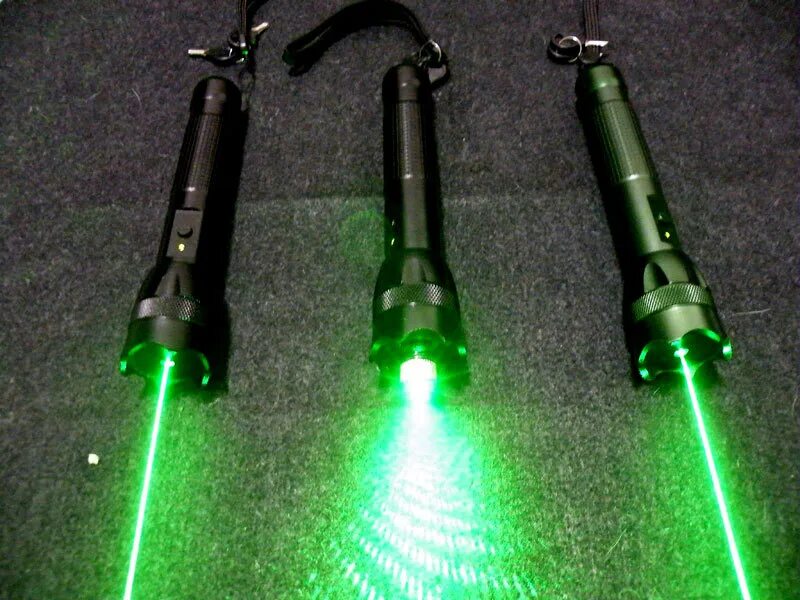 Указки лазерные 2001. 300mw лазер. Лазер 200000mw. Лазерные указки extreme Lasers. Лазерный купить в нижнем новгороде