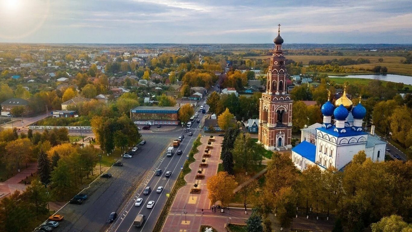 Россети учения в карелии фото. Россеть бронницы. Россети логотип. Россеть бронницы. Тверьэнерго автопарк.