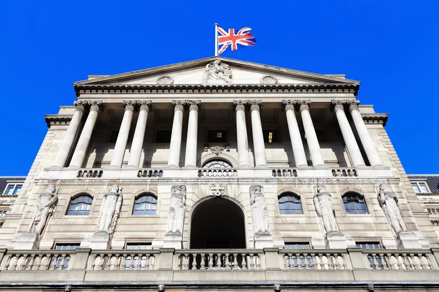 Центральное ведомство. Банк Англии в Лондоне. Центральный банк Англии 1694. Банк в Англии в 1694г. Банк Англии Лондон здание.