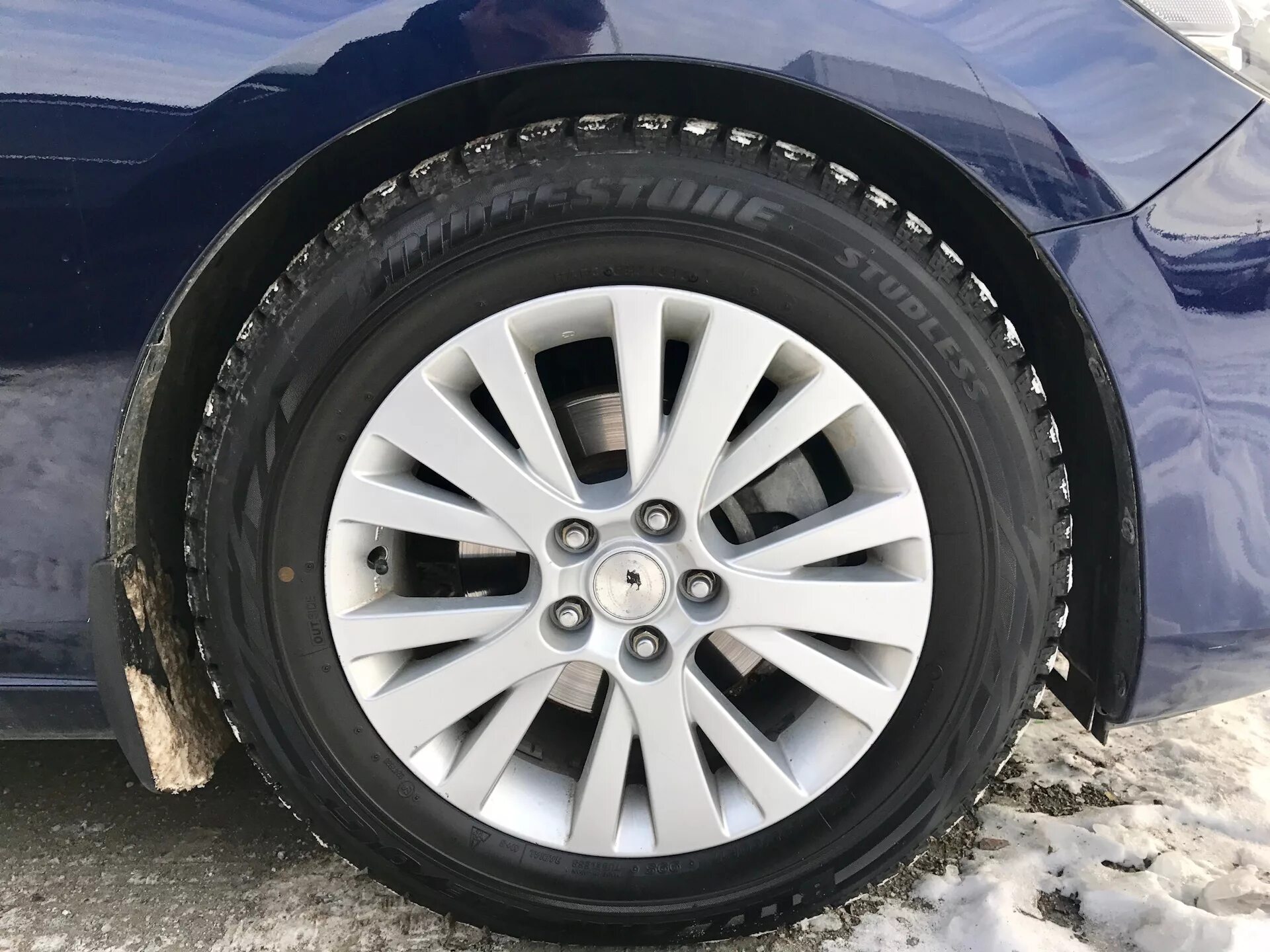 А6 резина. 215/60 R16 зима Mazda 6 gg. 215 55 R17 на Мазда 6 GH. 215 55 R17 Камри. 225/55 R17 на Камри.