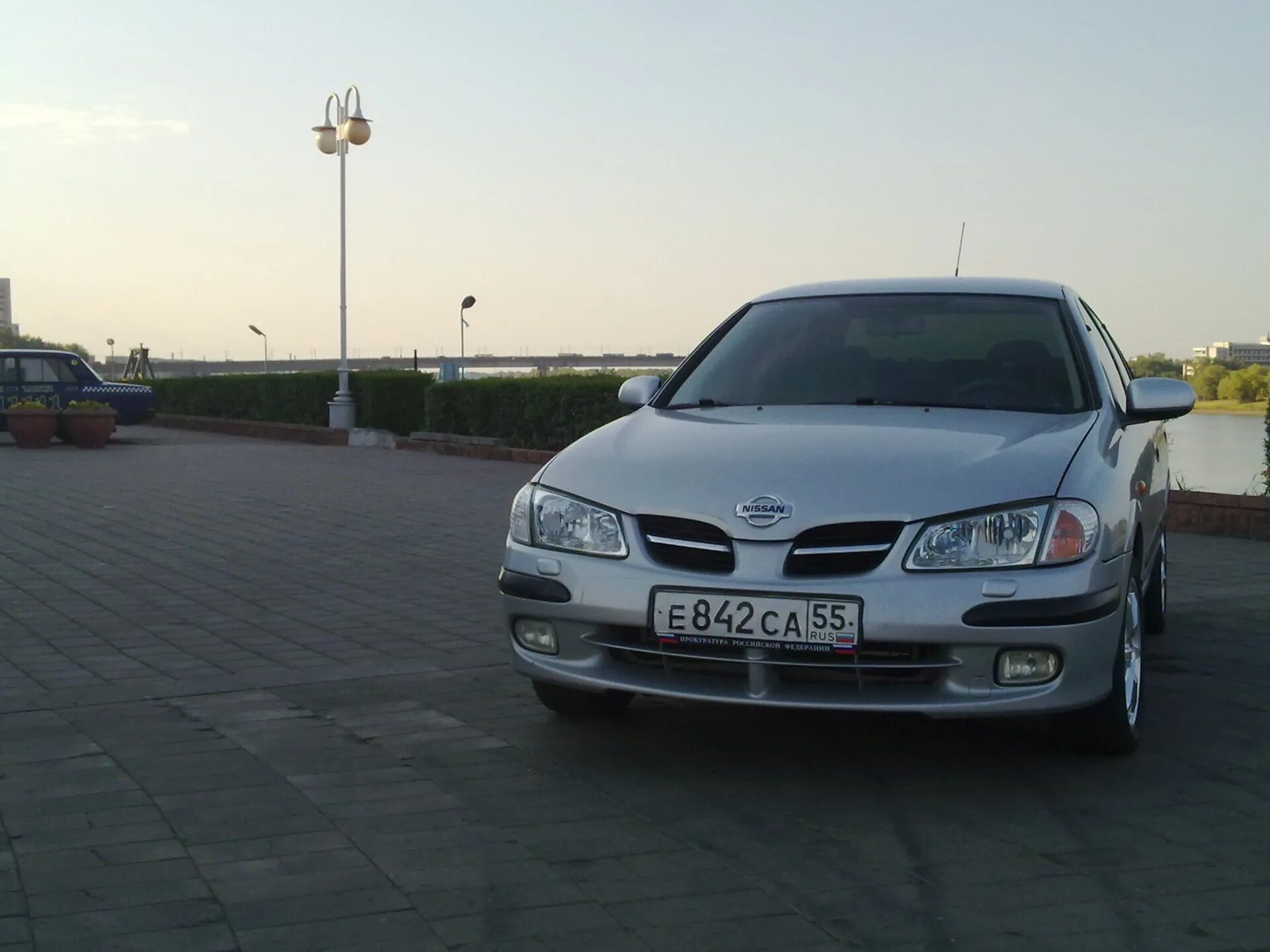 Nissan almera 3 двери Sarma-Auto.ru