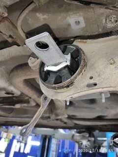 Замена сайлентблоков вольво