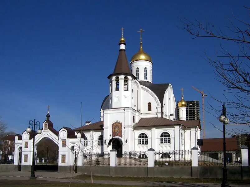 Храм казанской иконы божией матери в реутове. Храм Реутов Казанская. Храм Казанской Божьей матери в городе Реутов. Казанская Церковь (Реутов). Реутов Церковь иконы Божией матери.